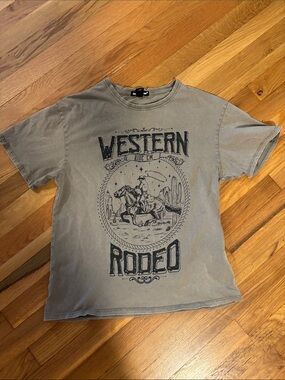 Charlotte Russe Gray Western Rodeo Graphic Tee